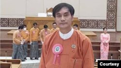 ဧရာဝတီတိုင်းဒေသကြီး လွှတ်တော်ကိုယ်စားလှယ် ဦးသိန်းဆွေ။