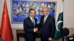 巴基斯坦总理伊姆兰·汗会晤中国外交部长王毅(2018年9月8号)