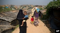 ရိုဟင်ဂျာ ဒုက္ခသည်များ