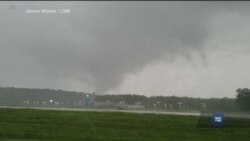 Огляд новин у США: торнадо, політ найбільшого у світі літака та інші. Відео Огляд новин у США: торнадо, політ найбільшого у світі літака та інші. Відео