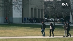 疫情中的中国留学生进退两难 疫情中的中国留学生进退两难