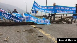 Người dân biểu tình phản đối Formosa tại Hà Tĩnh.