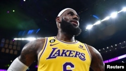 资料照:美国职业篮球NBA超级明星勒布朗·詹姆斯