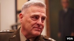 美军参谋长联席会议主席米利上将(General Mark Milley)(美国之音黎堡2020年2月26日摄)