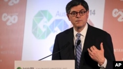 2014年2月23日,美国财政部长杰克•卢在澳大利亚悉尼20国集团财长和央行行长会议结束时对媒体发表讲话。(资料照片)