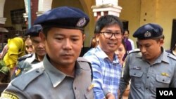 Reuters သတင်းထောက်တွေကို ရုံးထုတ်စဉ်