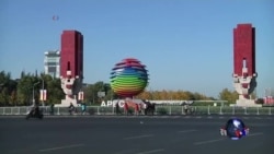 时事大家谈:要人民币还是要APEC蓝? 时事大家谈:要人民币还是要APEC蓝?