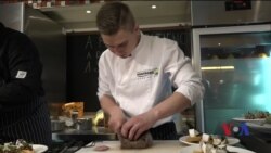 Як насправді смакує Америка: Конкурс кулінарії у Києві за участі нового Посла США в Україні. Відео Як насправді смакує Америка: Конкурс кулінарії у Києві за участі нового Посла США в Україні. Відео