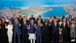 ၂၀၂၄ ခုနှစ်က ဘရာဇီးလ်နိုင်ငံ၊ Rio de Janeiro မြို့တွင်ကျင်းပခဲ့သည့် G20 ထိပ်သီးအစည်းအဝေးသို့ တက်ရောက်ခဲ့သည့် ကမ္ဘာ့ခေါင်းဆောင်များ။ (AP)