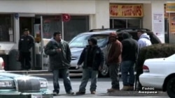 Політики "воюють" за майбутніх громадян США Політики "воюють" за майбутніх громадян США