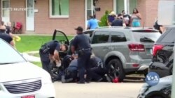 Президент Трамп прибув до охопленого протестами міста Кеноша. Відео Президент Трамп прибув до охопленого протестами міста Кеноша. Відео