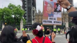 ဒေါ်အောင်ဆန်းစုကြည် မွေးနေ့ အထိမ်းအမှတ် ပြည်တွင်း ပြည်ပ ပန်းသပိတ်ဆင်နွှဲ ဒေါ်အောင်ဆန်းစုကြည် မွေးနေ့ အထိမ်းအမှတ် ပြည်တွင်း ပြည်ပ ပန်းသပိတ်ဆင်နွှဲ