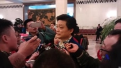 两会直击: 前央视名嘴崔永元 两会直击: 前央视名嘴崔永元