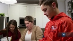 Як живеться родині держслужбовця США, який не отримує зарплату. Відео Як живеться родині держслужбовця США, який не отримує зарплату. Відео