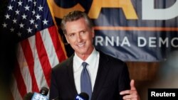 加利福尼亚州州长纽森在加州民主党总部发表讲话(2021年9月14日)