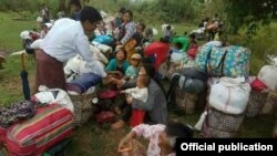 အောင်လေ့ာဒ်ရွာက တိမ်းရှောင်လာတဲ့ ဒုက္ခသည်များ (KBC KACHIN)