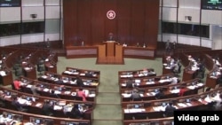 资料照片:香港立法会审议“一地两检”条例草案。