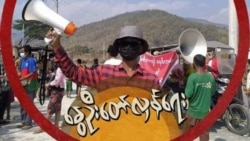 ကလေးမှာ စစ်တပ်နှိမ်နင်းမှု ၄ ဦးသေဆုံးပြီး လူထောင်ချီ တိမ်းရှောင်နေရ ကလေးမှာ စစ်တပ်နှိမ်နင်းမှု ၄ ဦးသေဆုံးပြီး လူထောင်ချီ တိမ်းရှောင်နေရ