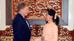 ရခိုင်ပဋိပက္ခ ပြစ်မှုကျူးလွန်သူတွေ အပေါ် ဒဏ်ခတ်ဖို့ ကန်ကြိုးပမ်း ရခိုင်ပဋိပက္ခ ပြစ်မှုကျူးလွန်သူတွေ အပေါ် ဒဏ်ခတ်ဖို့ ကန်ကြိုးပမ်း