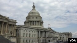 美国国会大厦(资料照)