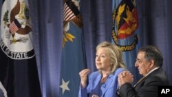 美国国防部长帕内塔8月16日在华盛顿说,美国只能与巴基斯坦保持良好关系,没有其他选择