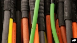 海底光纤高速电缆(资料照,美联社)