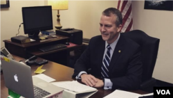 美国国会参议院军事委员会成员丹·沙利文 (来自丹·沙列文官网)