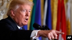 အမေရိ ကန်သမ္မတ Donald Trump