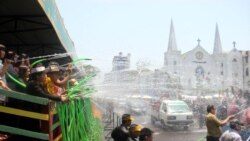 သင်္ကြန်ရုံးပိတ်ရက် ထက်ဝက်လျှော့ သင်္ကြန်ရုံးပိတ်ရက် ထက်ဝက်လျှော့