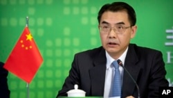 资料照:中国大使吴江浩 (美联社)