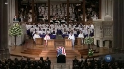 Головні цитати з церемонії прощання із сенатором Джоном Маккейном. Відео Головні цитати з церемонії прощання із сенатором Джоном Маккейном. Відео