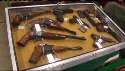 У США масово скуповують зброю. Відео У США масово скуповують зброю. Відео