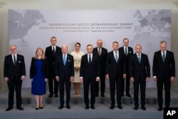 美国总统乔·拜登与北大西洋公约组织(NATO)东翼国家的领导人在华沙举行会晤。(2023年2月22日)