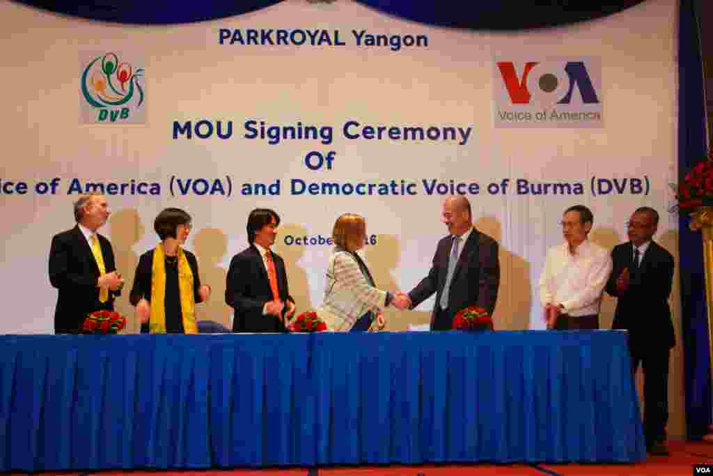 VOA – DVB အပြန်အလှန်သဘောတူညီချက်လက်မှတ်ထိုးပွဲ