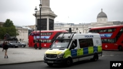 Столична поліція Лондона звинуватила ще двох британських громадян у підпалі майна української компанії в Лондоні, що стався в березні, повідомляє Reuters. Підпал пов'язують з Росією. Серія підпалів прокотилася Європою, НАТО планує протидіяти гібридним загрозам Росії.