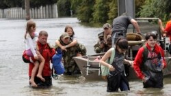 မုန်တိုင်းသင့်မြန်မာဒေသခံများ Texas သီတာဂူဝိဟာရမှာခိုလှုံ မုန်တိုင်းသင့်မြန်မာဒေသခံများ Texas သီတာဂူဝိဟာရမှာခိုလှုံ