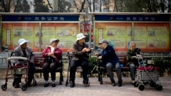 夕阳老年人话“人普” 只关心过好“剩下的日子” 夕阳老年人话“人普” 只关心过好“剩下的日子”