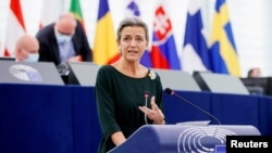 欧委会执行副主席玛格丽特·维斯塔格在法国斯特拉斯堡欧洲议会辩论欧盟与台湾政治关系与合作问题时发表讲话。(2021年10月19日)