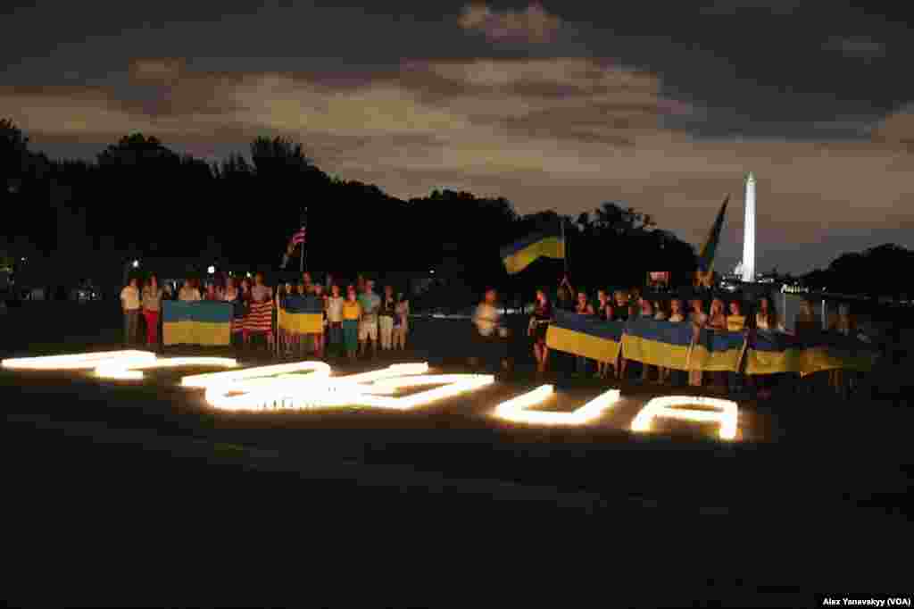 "Іскра єдності від Вашингтона до України"