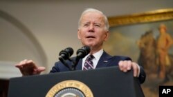 美国总统拜登在白宫宣布伊斯兰国首领阿布∙易卜拉欣∙哈希米∙库雷希被打死了。(2022年2月3日)