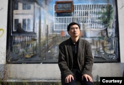 旅居德国的专栏作家长平。(照片由本人提供,摄影 Ina Fassbender)