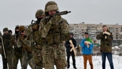 专家视点: 乌克兰危机之下,美欧同盟的力量与挑战 专家视点: 乌克兰危机之下,美欧同盟的力量与挑战