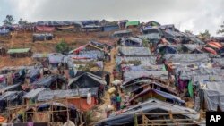 ဘင်္ဂလားဒေ့ရှ်ဒုက္ခသည်စခန်း