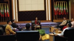 ငြိမ်းချမ်းရေးဖြစ်စဉ်နဲ့ ထိုးစစ်ရပ်တန့်ရေး ဒေါ်စုနဲ့ UNFC ကြား အဓိကဆွေးနွေး ငြိမ်းချမ်းရေးဖြစ်စဉ်နဲ့ ထိုးစစ်ရပ်တန့်ရေး ဒေါ်စုနဲ့ UNFC ကြား အဓိကဆွေးနွေး