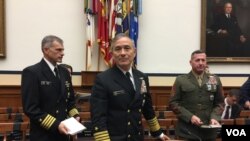 美军太平洋司令部司令哈里斯上将2018年2月14日在国会作证(美国之音莉雅拍摄)