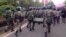 武警出动，前往压制茂名的抗议行动(目击者提供)