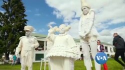 လမ်းမထက်က ပြဇာတ်ပွဲတော် လမ်းမထက်က ပြဇာတ်ပွဲတော်