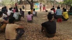ရခိုင်ဒုက္ခသည်တွေကို ရေဒီယိုအသံဖမ်းစက်များပေးပို့ ကူညီ ရခိုင်ဒုက္ခသည်တွေကို ရေဒီယိုအသံဖမ်းစက်များပေးပို့ ကူညီ