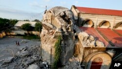 မနီလာမြောက်ပိုင်း Porac မြို့တွင် ဧပြီလ ၂၃ ရက်တုန်းက ငလျင်လှုပ်စဉ်