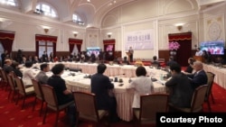 台湾总统赖清德主持全社会防卫韧性委员会首次会议。(2024年9月26日,照片由台湾总统府提供)